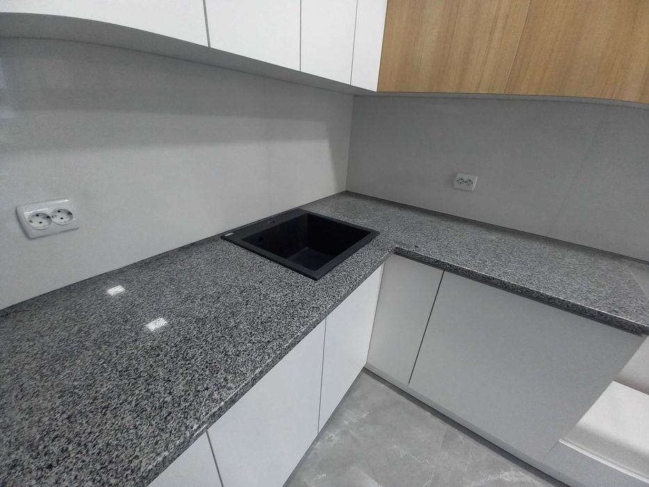 Стіл стільниця на кухню в альтанку