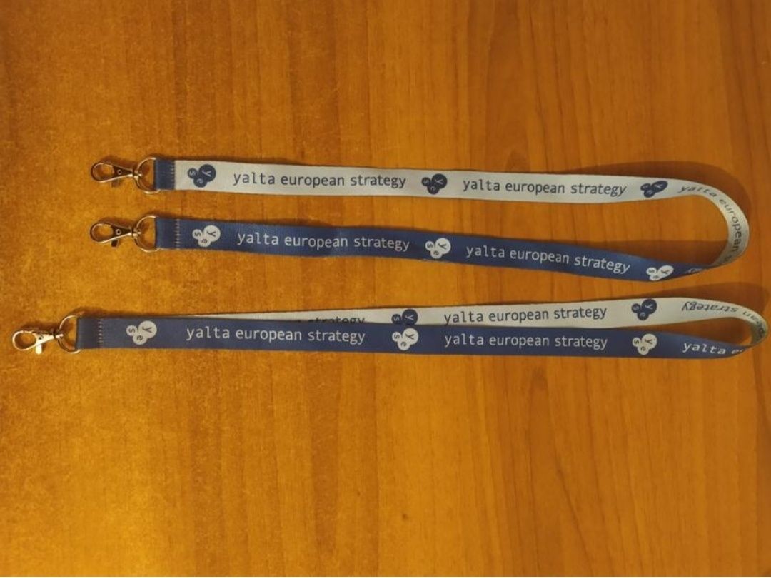 Шнурок на шию (lanyard) Yalta European Strategy