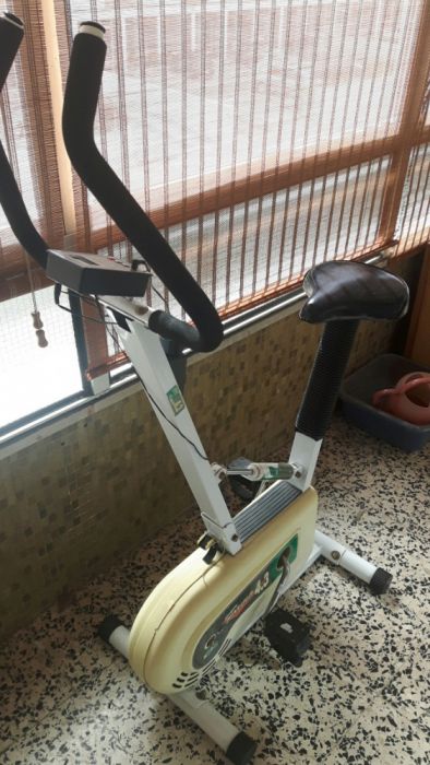 Bicicleta de ginástica