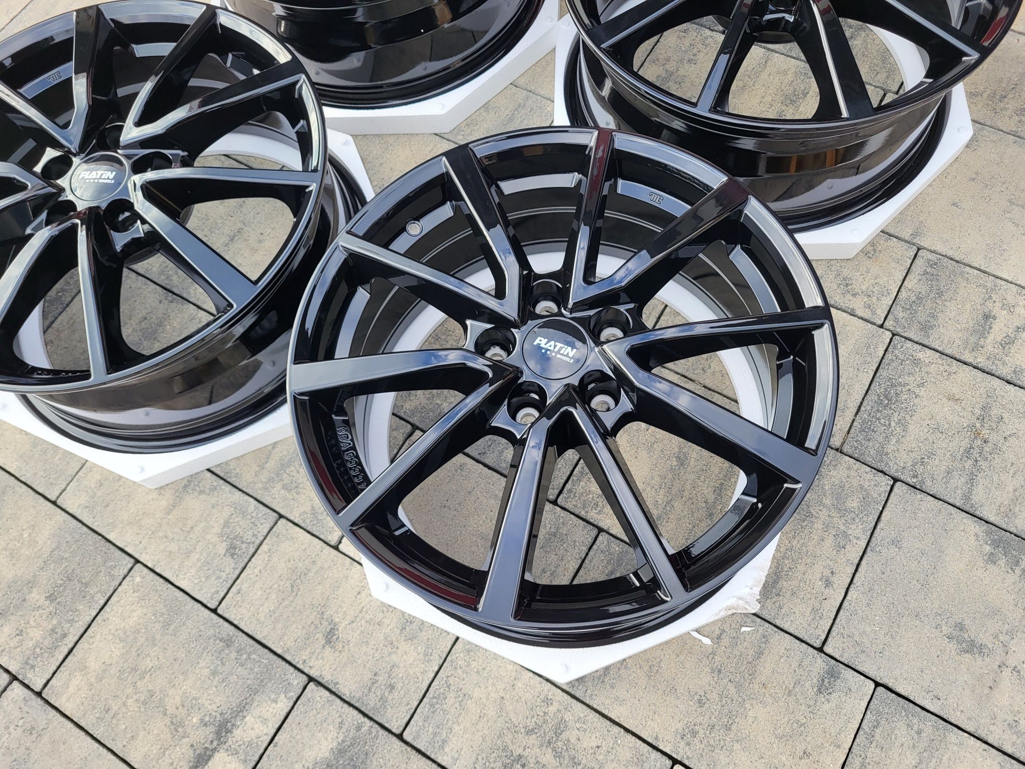 NOWE! Alufelgi 17" 5x114.3 ET45 HUYNDAI Kia Mazda Nissan Renault