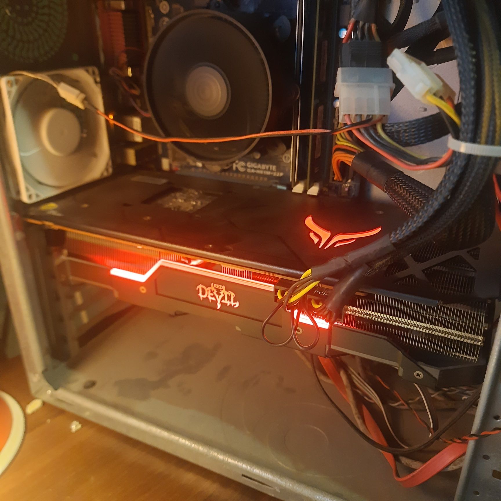 Системний блок б/у і5 з відеокартою AMD RADEO
