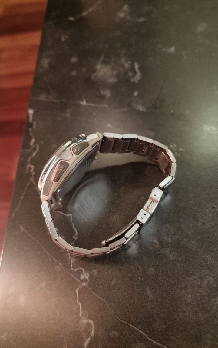 zegarek Casio AQ-180w