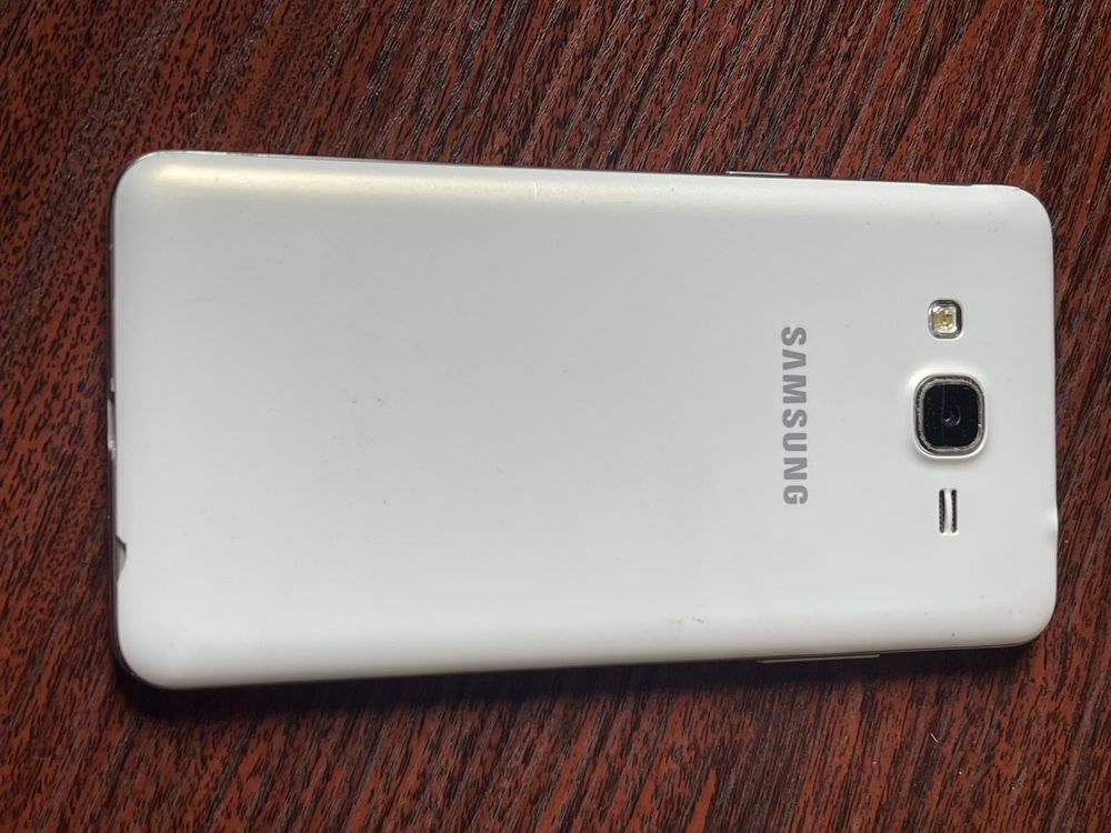 Telefon Android Samsung Galaxy Grand Prime G530f  8GB biały