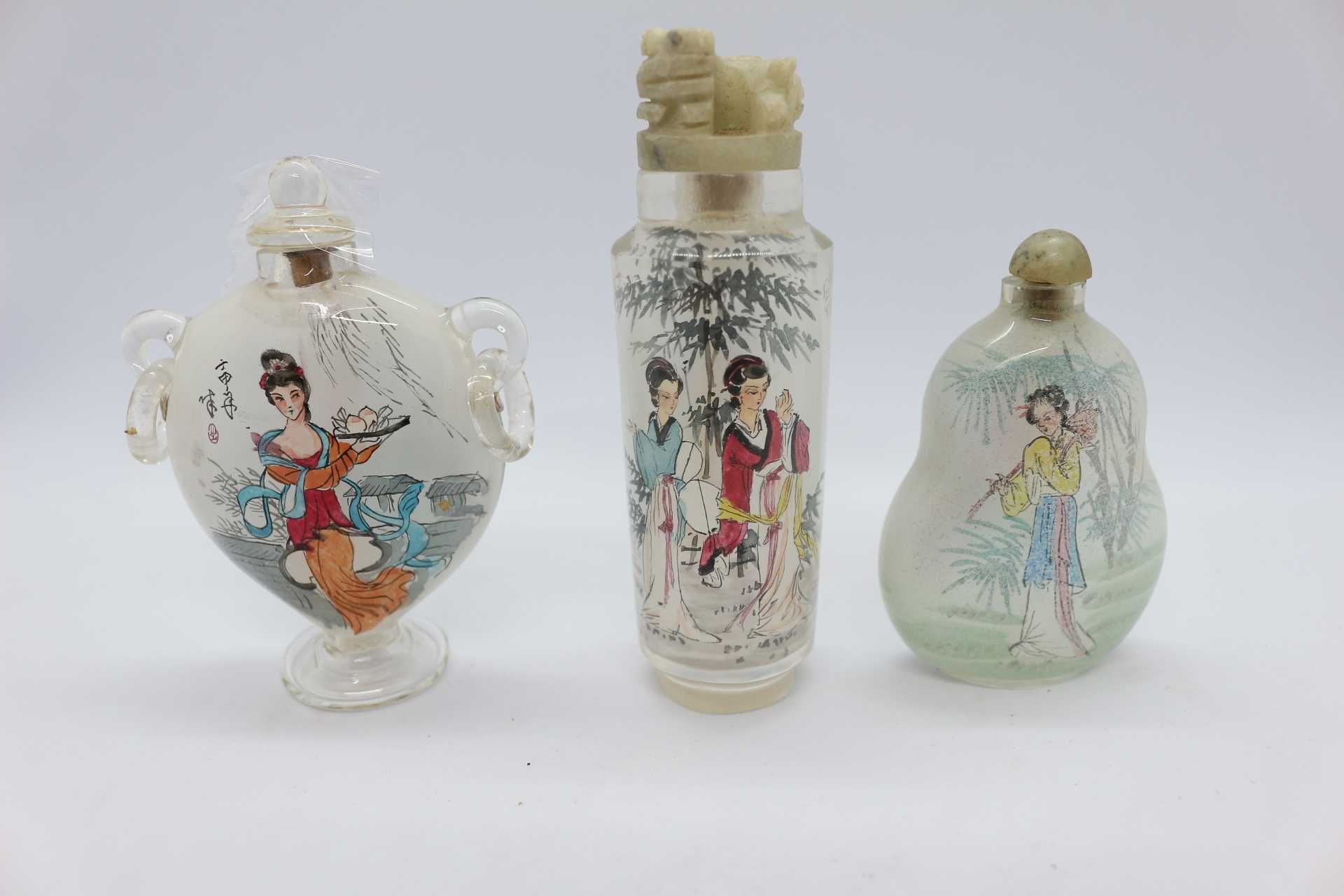 Snuff Bottle em Vidro Pintura interior Figuras Dinastia Qing XX