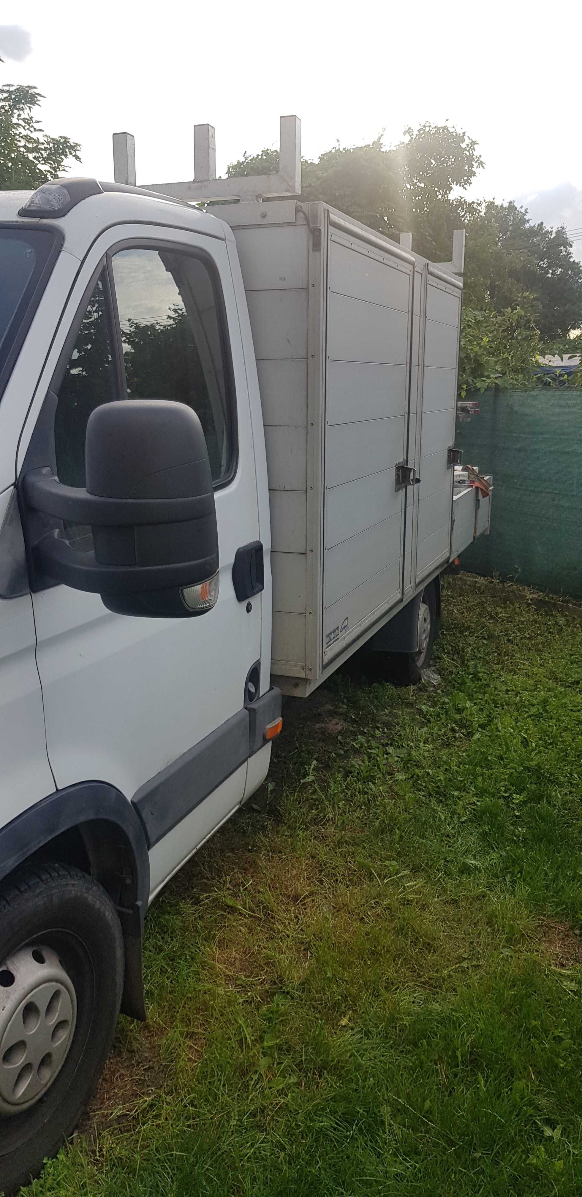 Samochód ciężarowy  IVECO C35 z hds 2009 r.