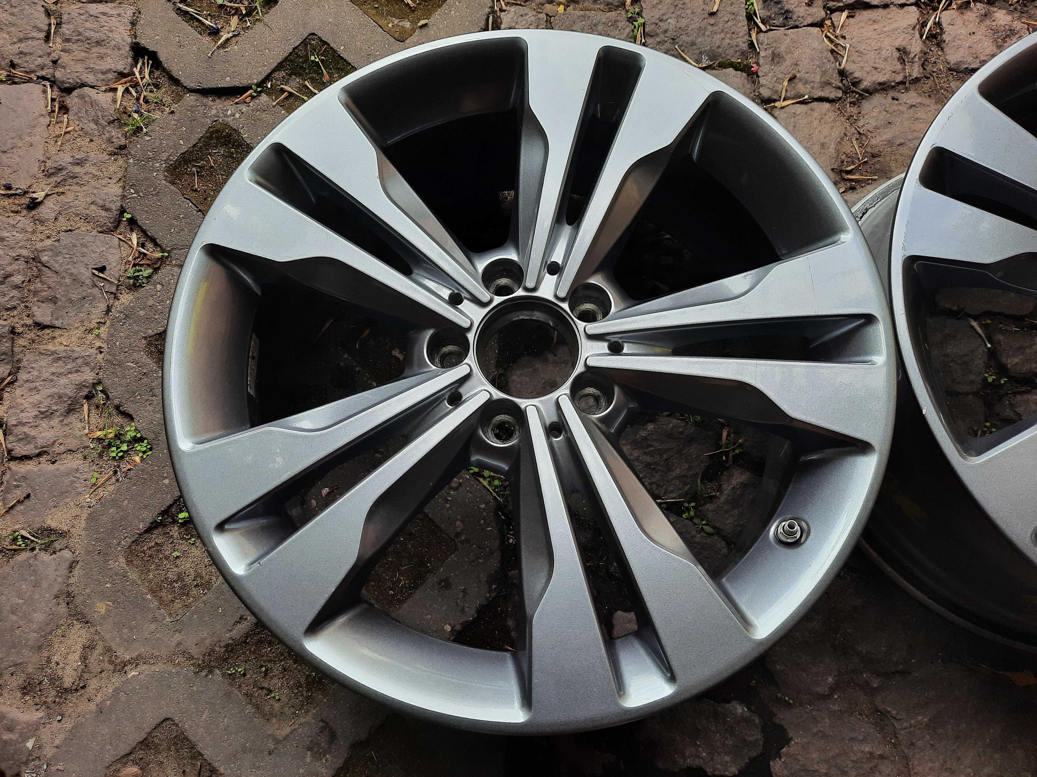 Oryginalna felga aluminiowa z czujnikiem MERCEDES w246 18" 5x112 ET 52
