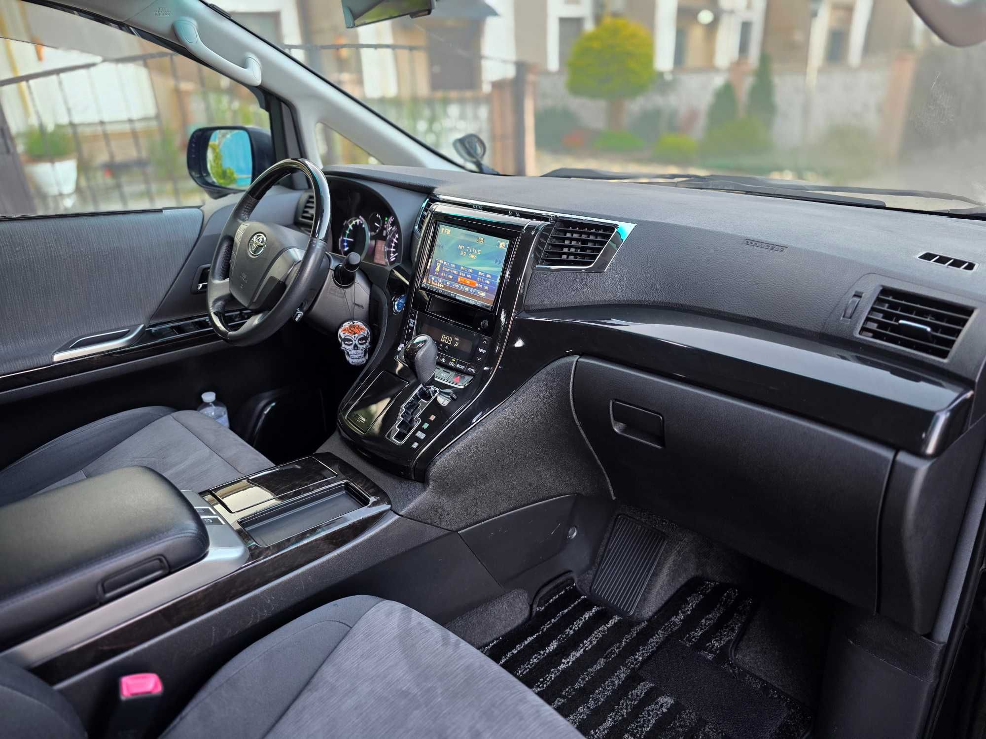 Toyota Vellfire 2012 Гибрид 2,4л вариатор