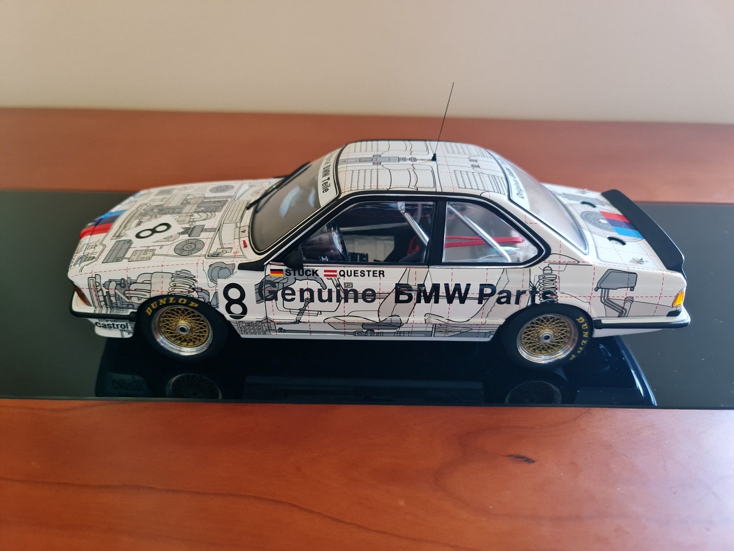 Miniatura BMW 1:18