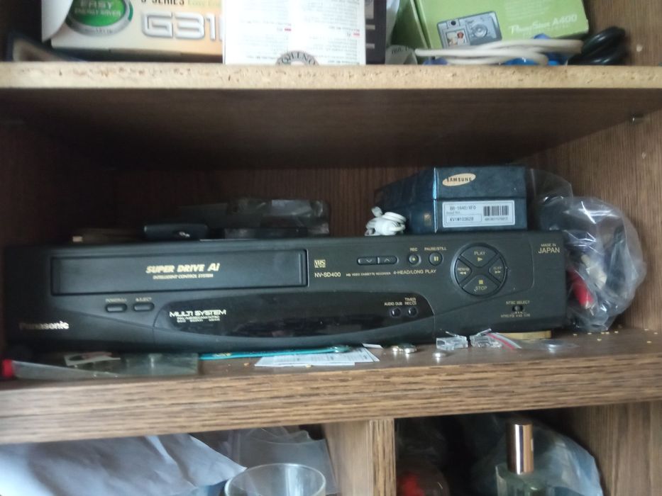 Продам відеомагнітофон Panasonic