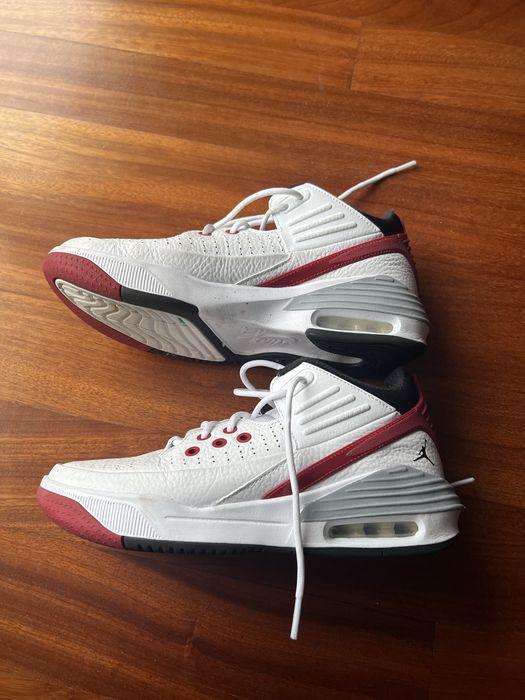 Sapatilhas Jordan Max aura 5