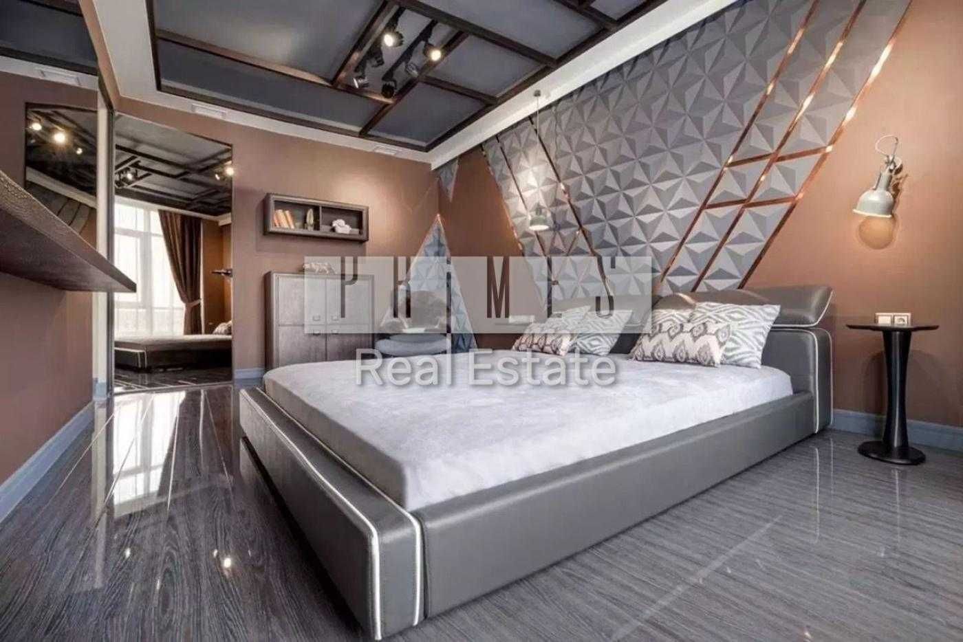 Продажа 2К квартиры 81 м2, ЖК PecherSKY, ул. Болсуновская, 2