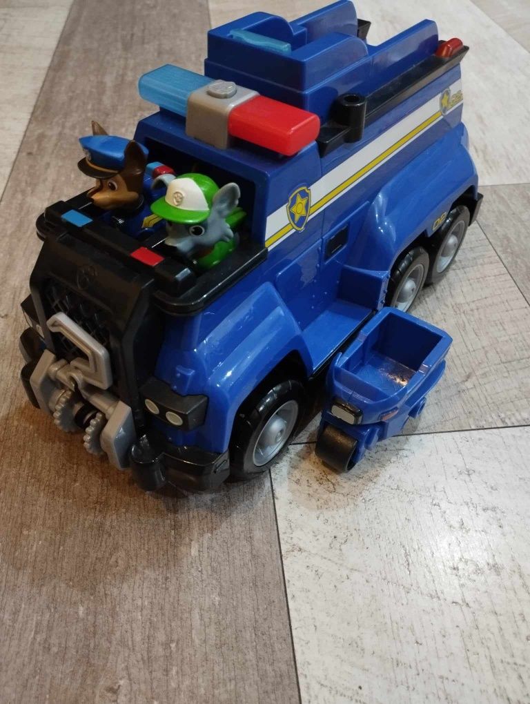 Psi Patrol Chase - duży pojazd, figurki, akcesoria.