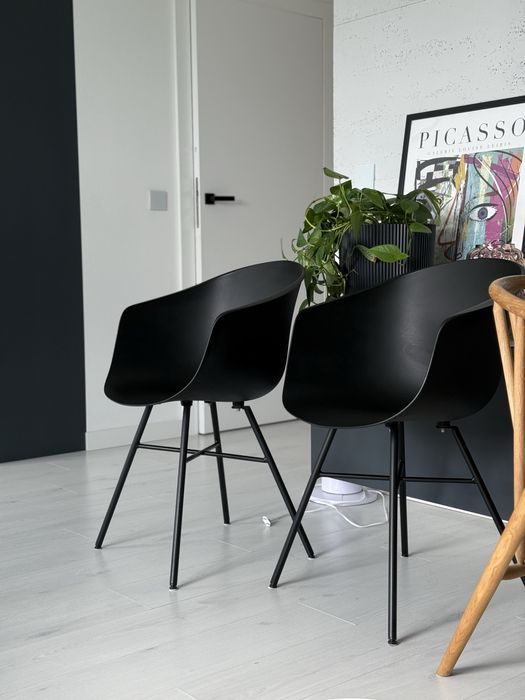 Krzesła 4szt. Plastikowe metalowe nóżki czarne loft porzadne