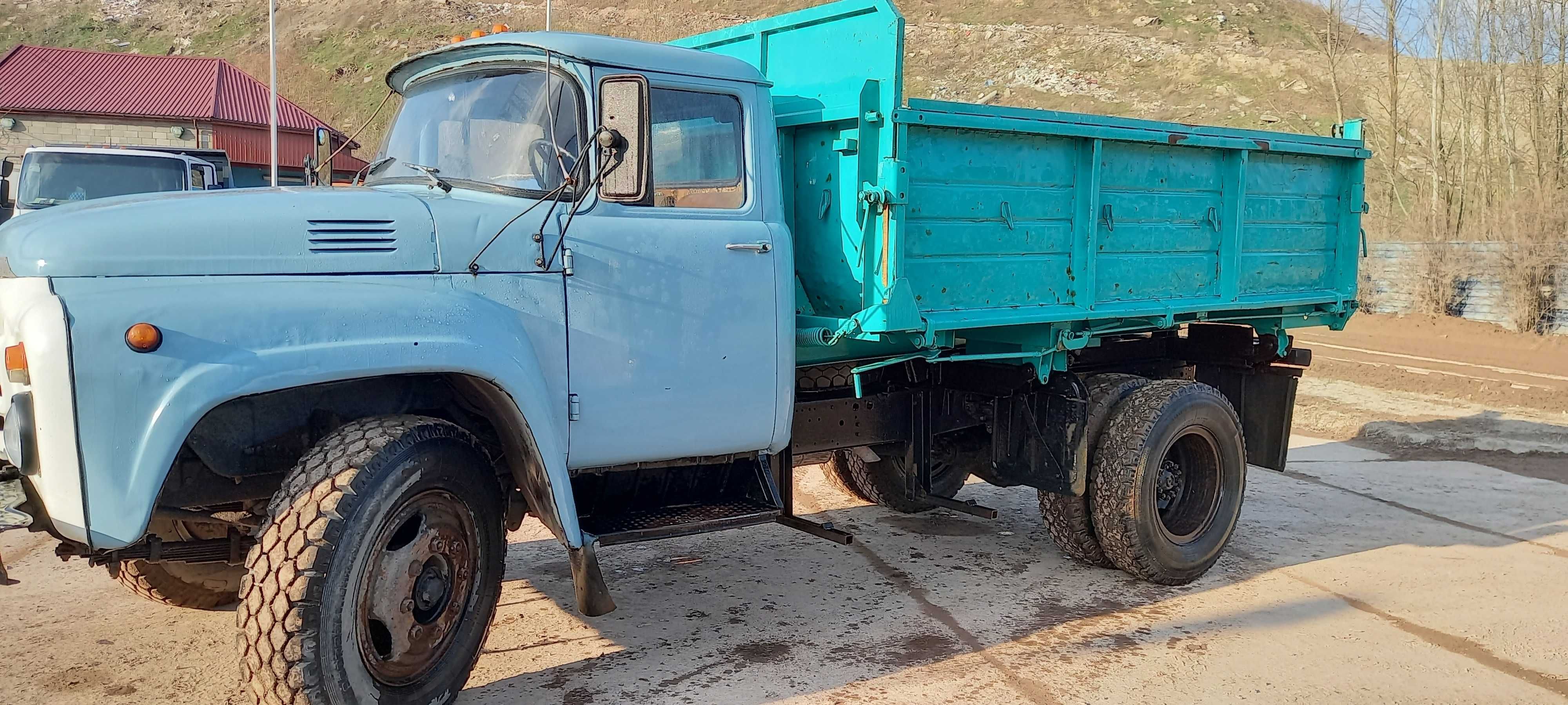 Вивіз будівельного сміття, хламу, снігу, гілок. Послуги вантажників.