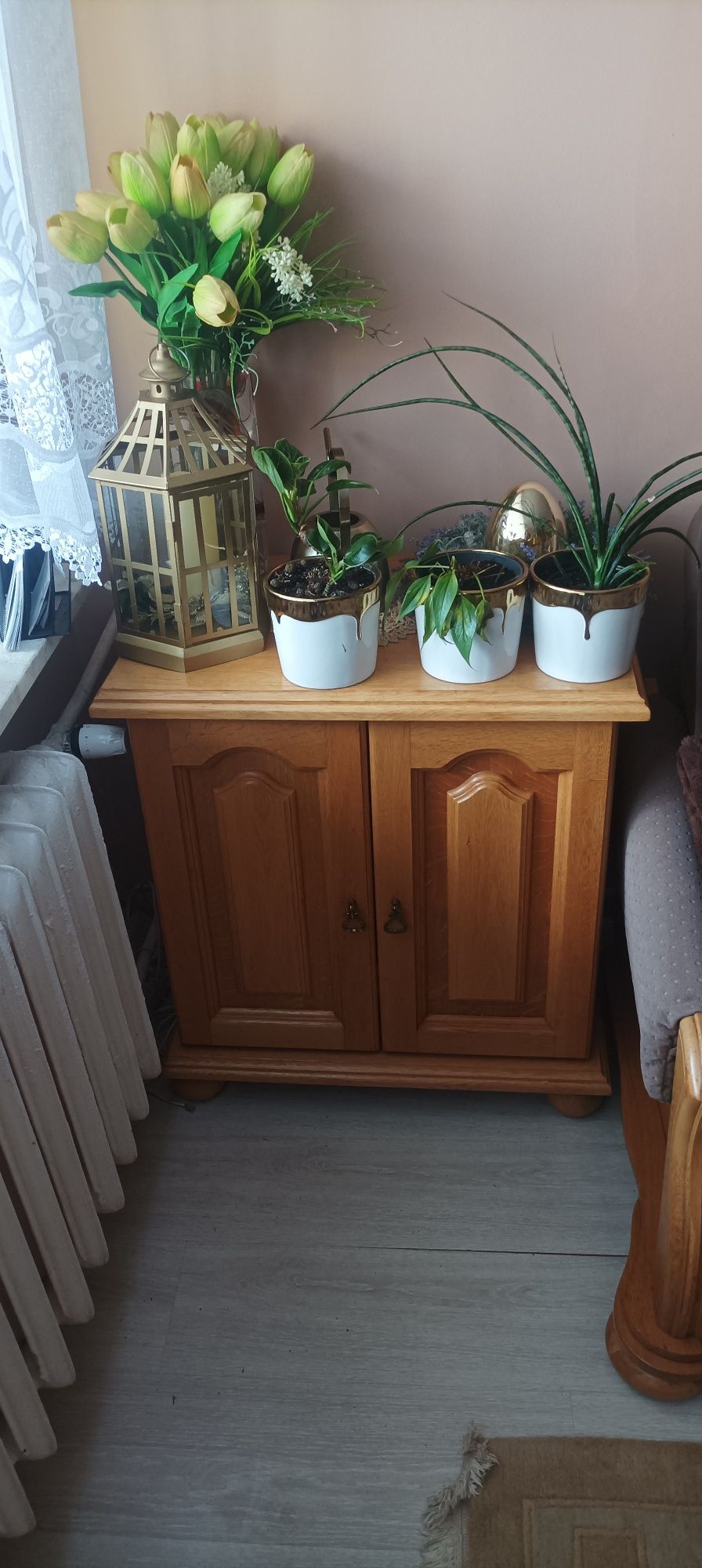 Komplet eleganckich mebli pokojowych z litego drewna