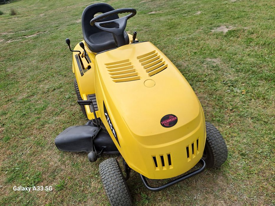 Traktorek kosiarka stiga ,wyrzut boczny ,2 noże  zdrowa orginal