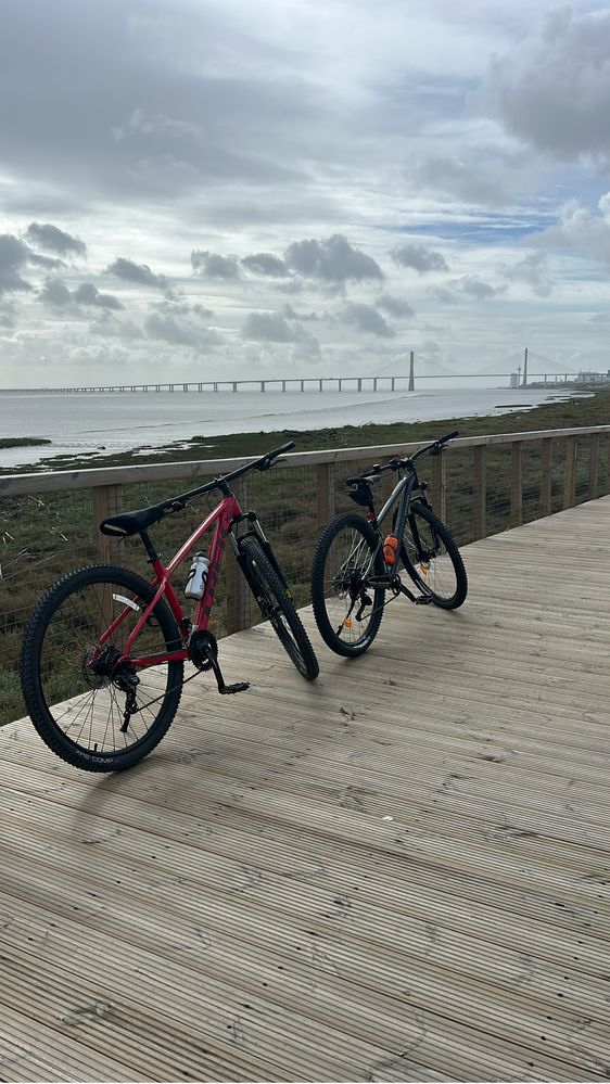 Bicicleta pouco usada, em muito bom estado