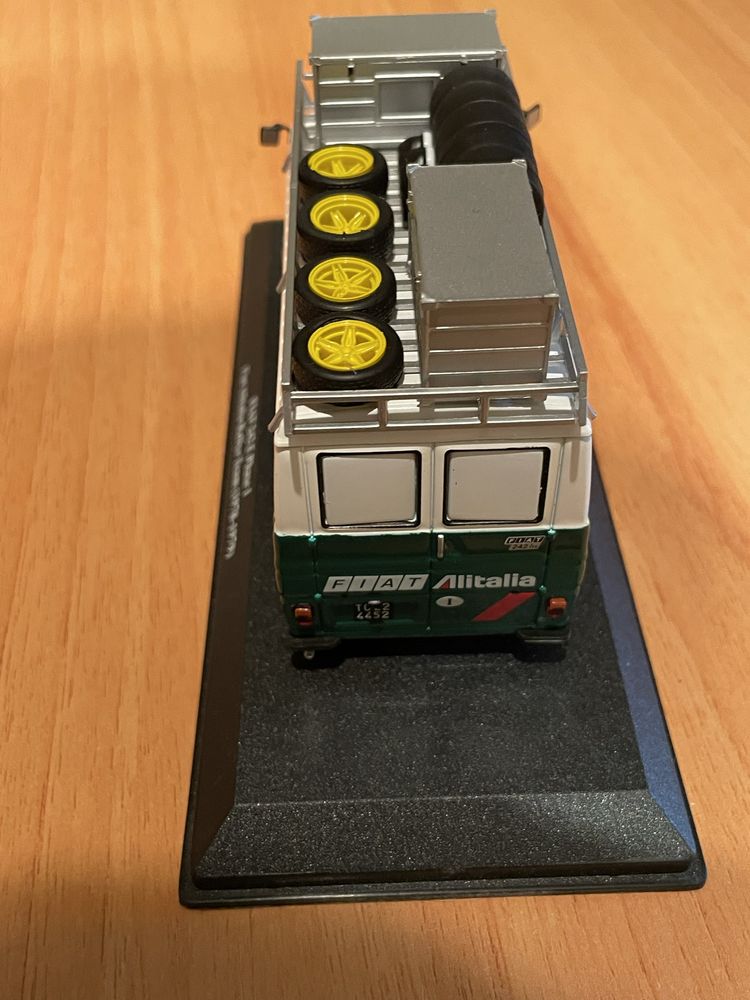 FIAT 242 E Phase 1 miniatura rali colecionável