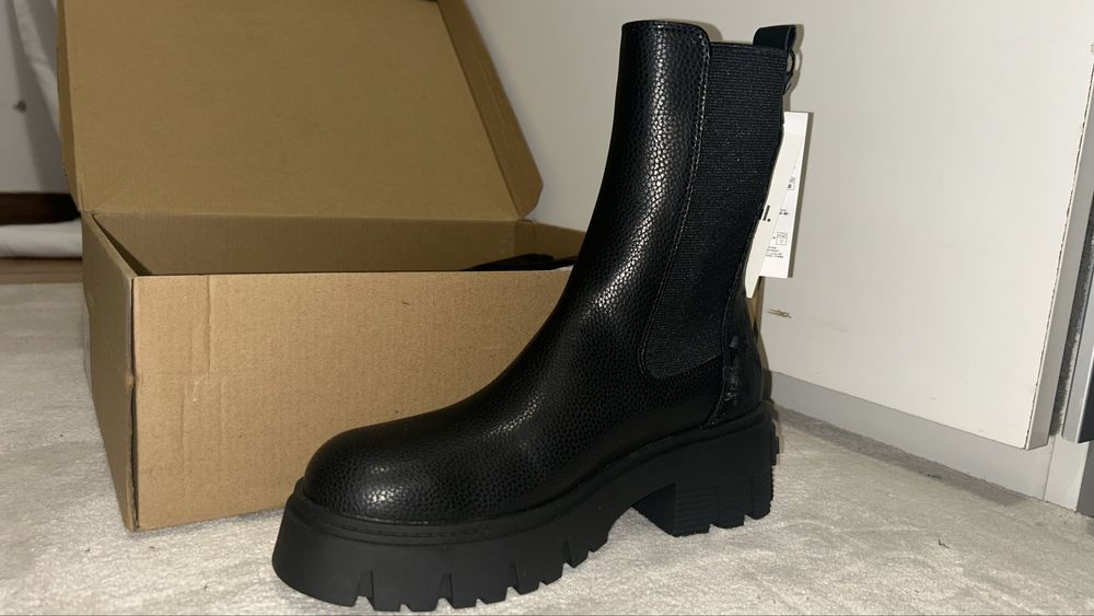 Botas pretas para mulher - DESIGUAL