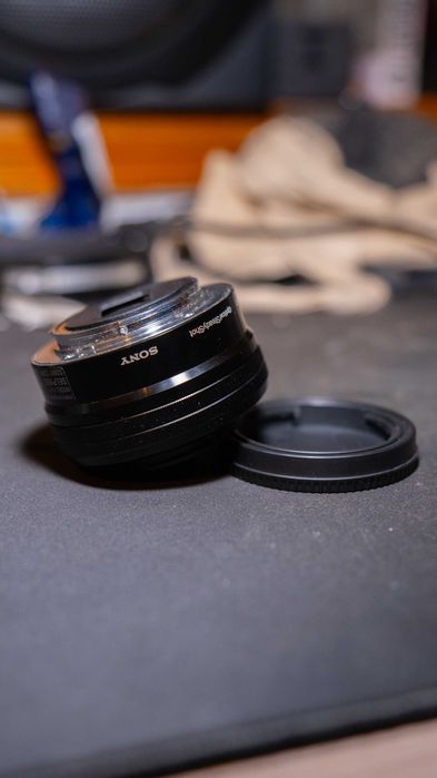 Sony E 16-50mm f/3.5-5.6