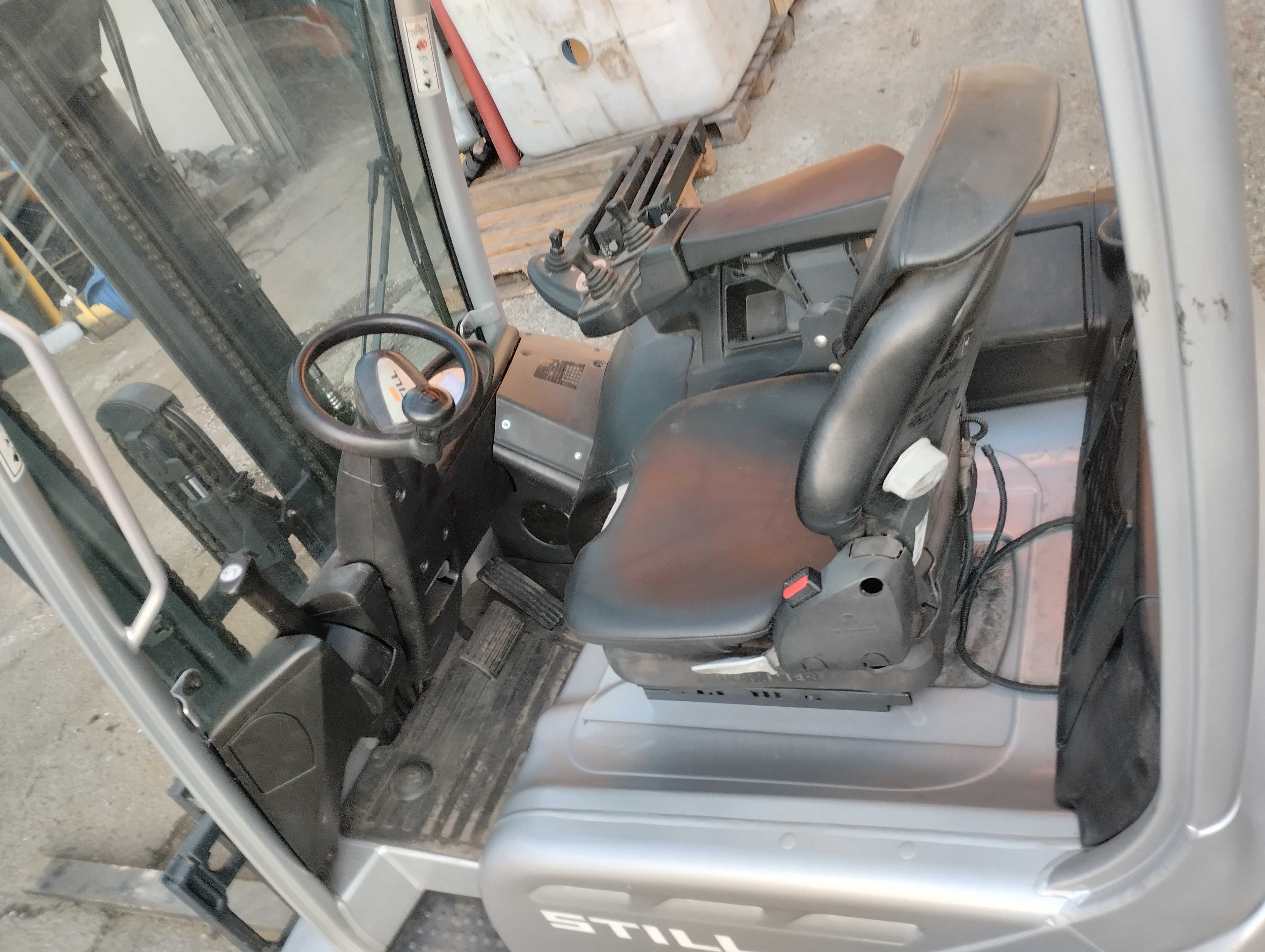 Sprzedam elektryczny Still RX20-14 z 2016r, maly przebieg,triplex.