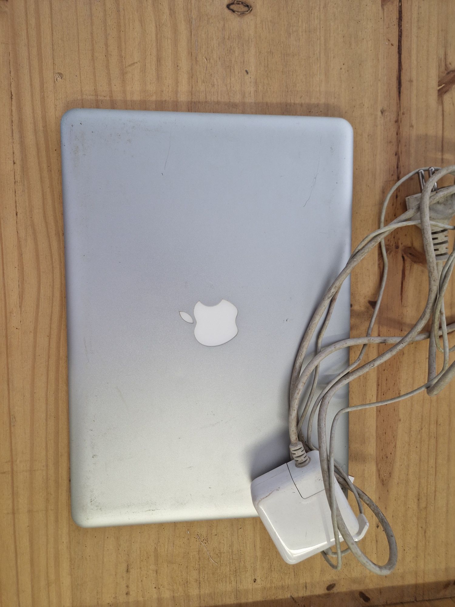Macbook  air a1304