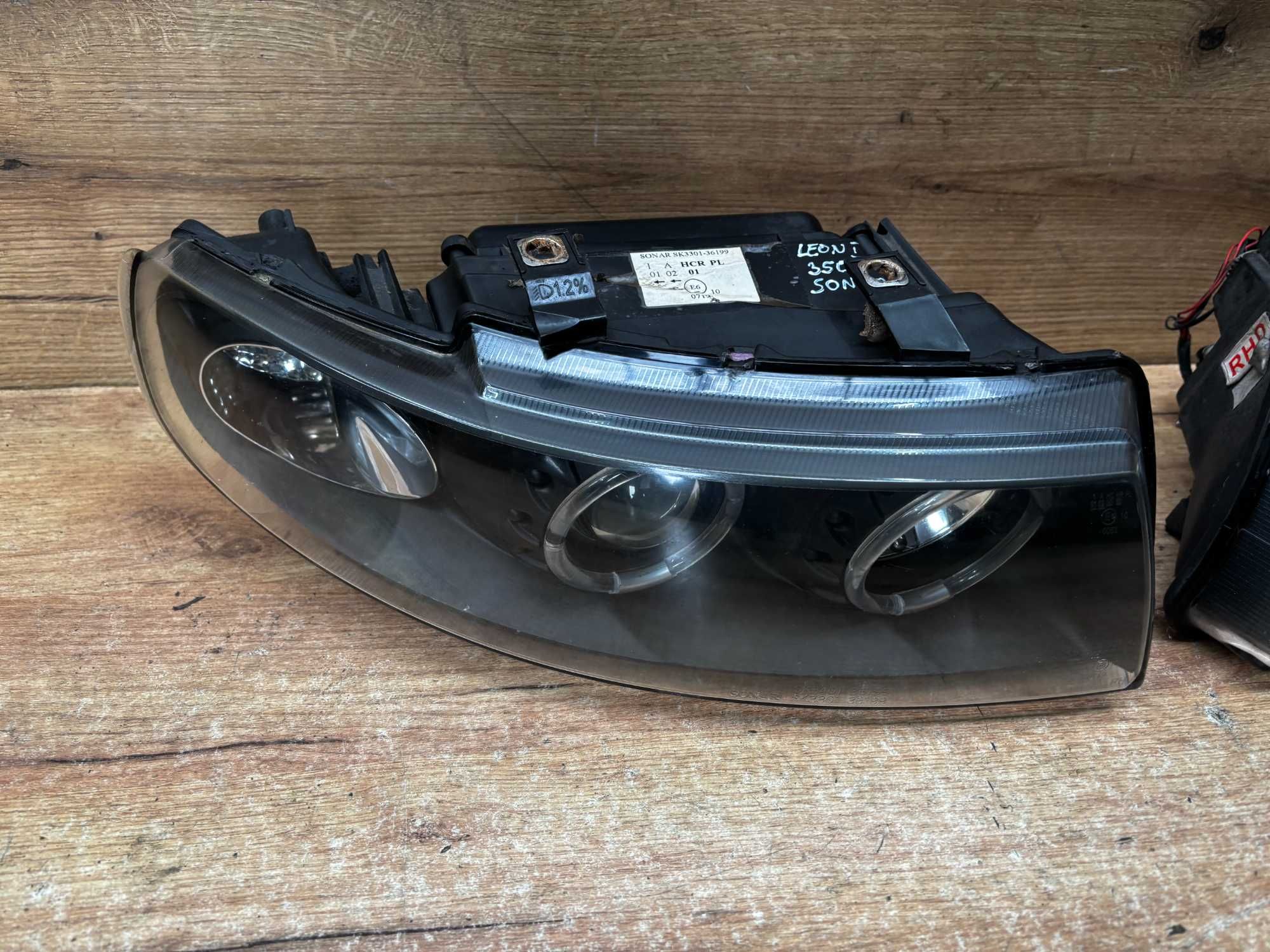 Lampa przednia lewa prawa sonar Seat Leon 1