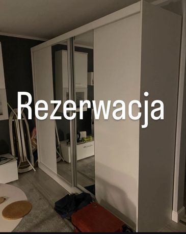 Oddam szafę dwudrzwiową z drzwiami przesuwnymi