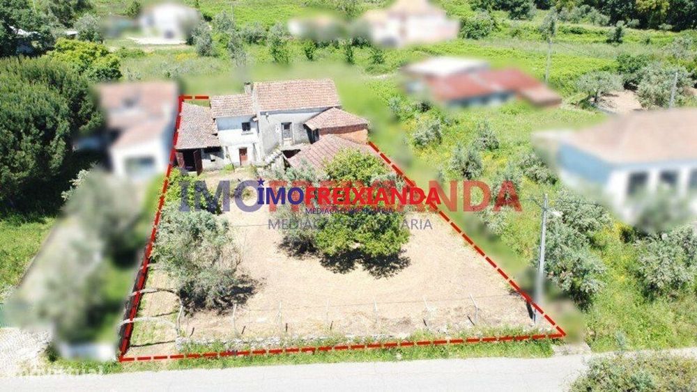Moradia em Maçãs de Caminho