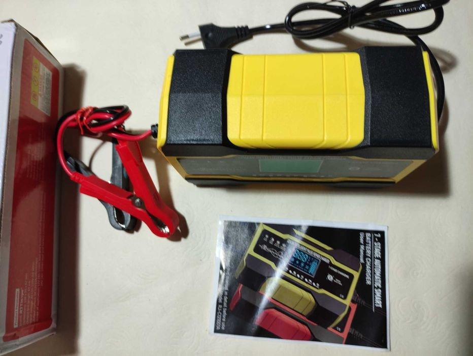 Импульсная 7 ступенчатая смарт зарядка для аккумуляторов 12/24В 10А