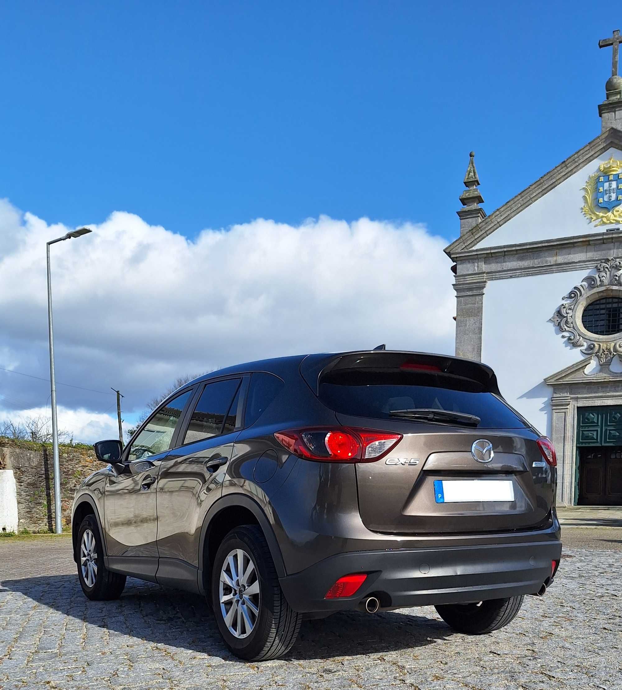 Mazda CX-5 2.2 D de 2015, muito bom estado