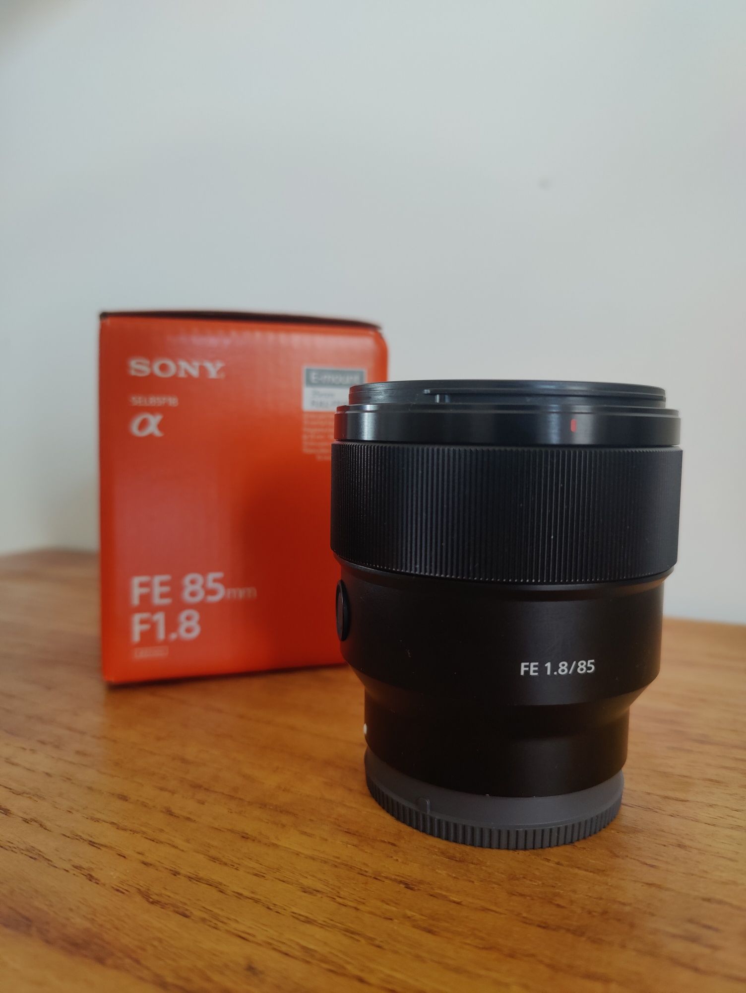 Objetiva Sony 85mm f/1.8