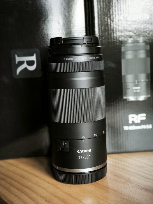 Canon RF 75-300 f4-5.6