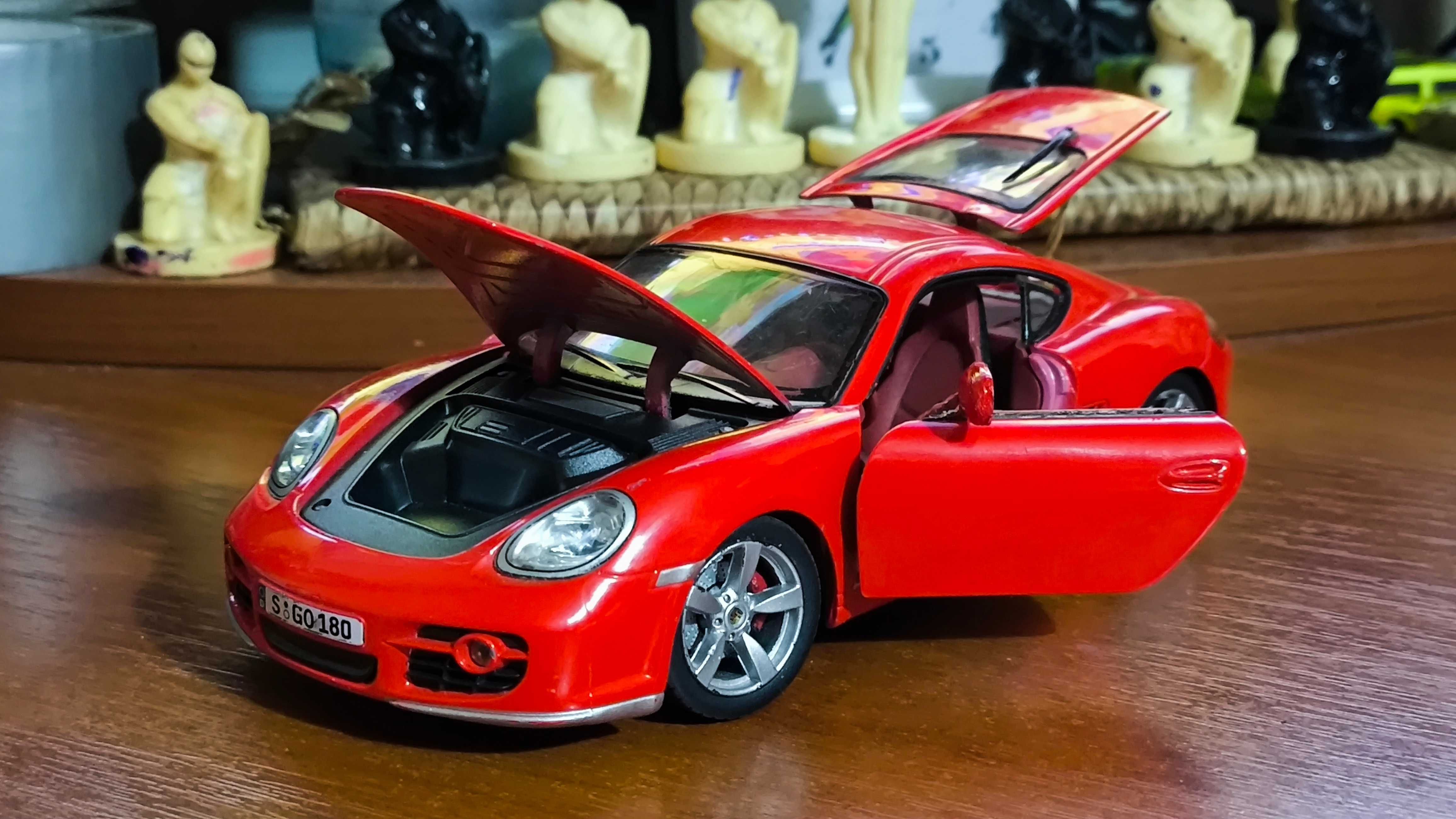 Машинка Porsche Cayman S 1/24 Hongwell