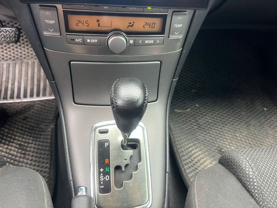 Toyota Avensis АКПП 2006 1,8 газ/бензин