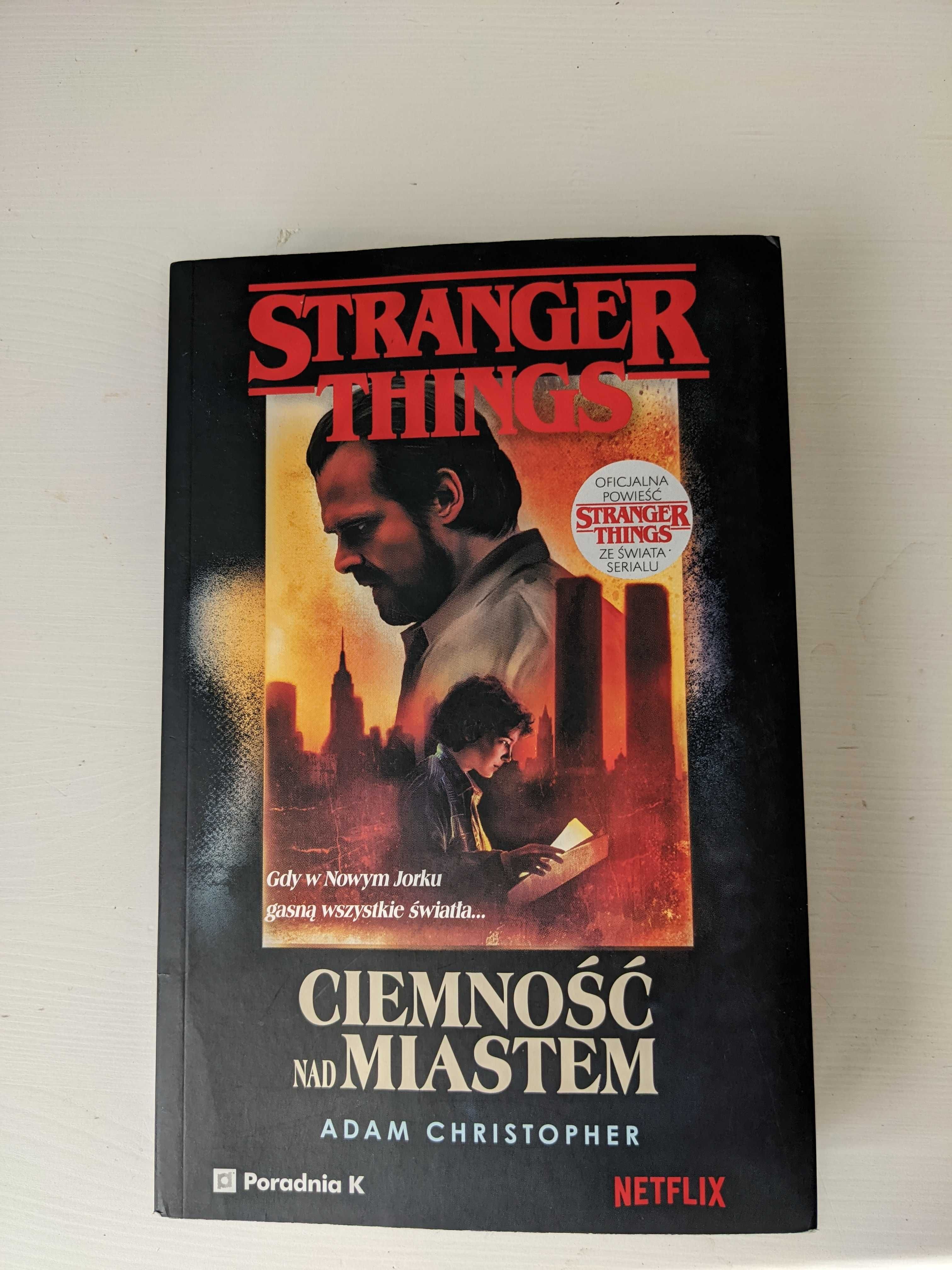 Książka "Ciemność nad miastem" Stranger Things