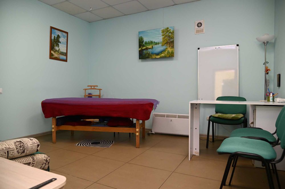 зал та кабінети для масажу