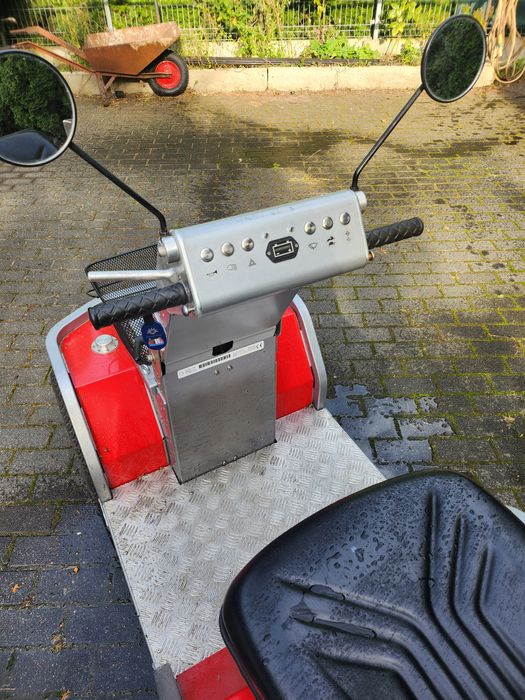 Wózek dla seniora elektryczny