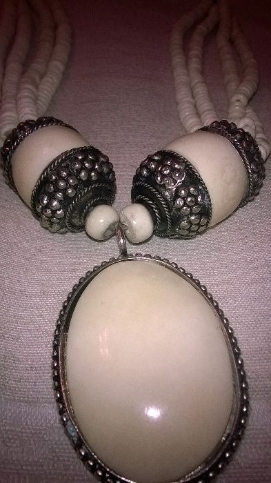 Colar de senhora (Oportunidade)