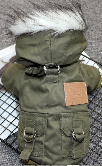 Jesień-zimowa kurtka dla psa rasy średniej