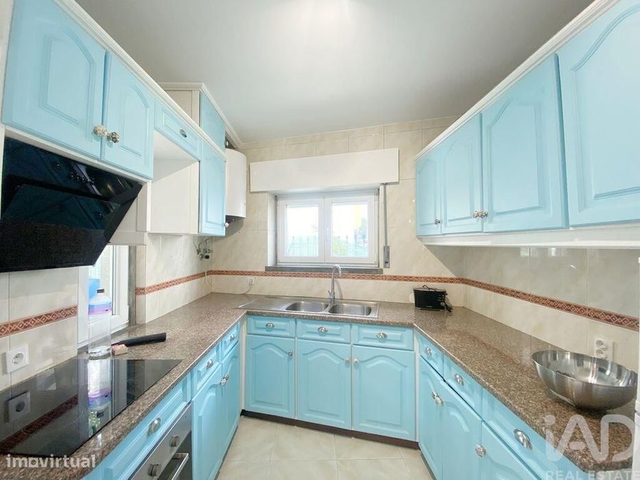 Casa / Villa T2 em São Domingos de Rana de 108,00 m2