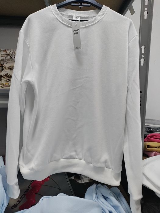 Sweates 5,50 Euros.               Só para REVENDA