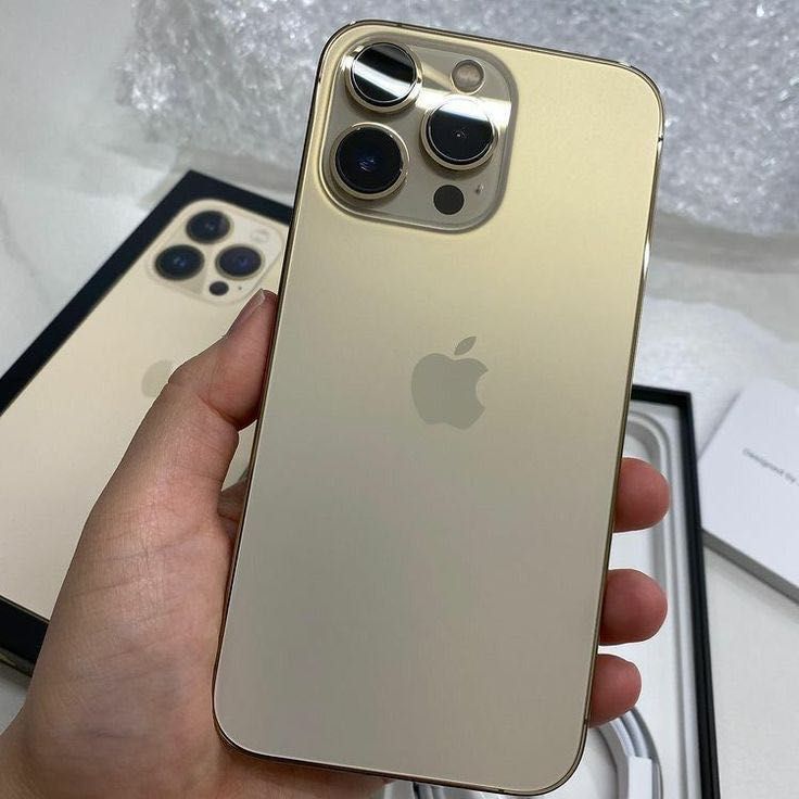 Iphone 13pro на 256 gb. в Gold кольорі