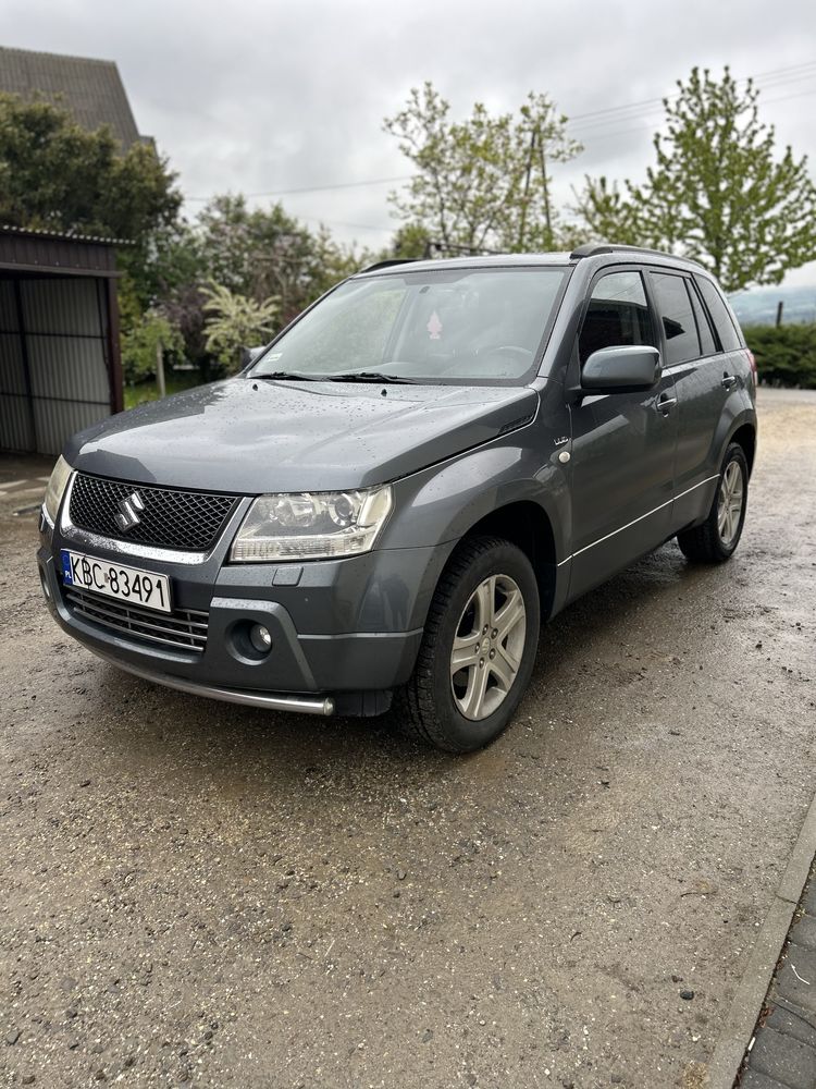 Sprzedam suzuki grand vitara 1.9 ddis hak 4x4