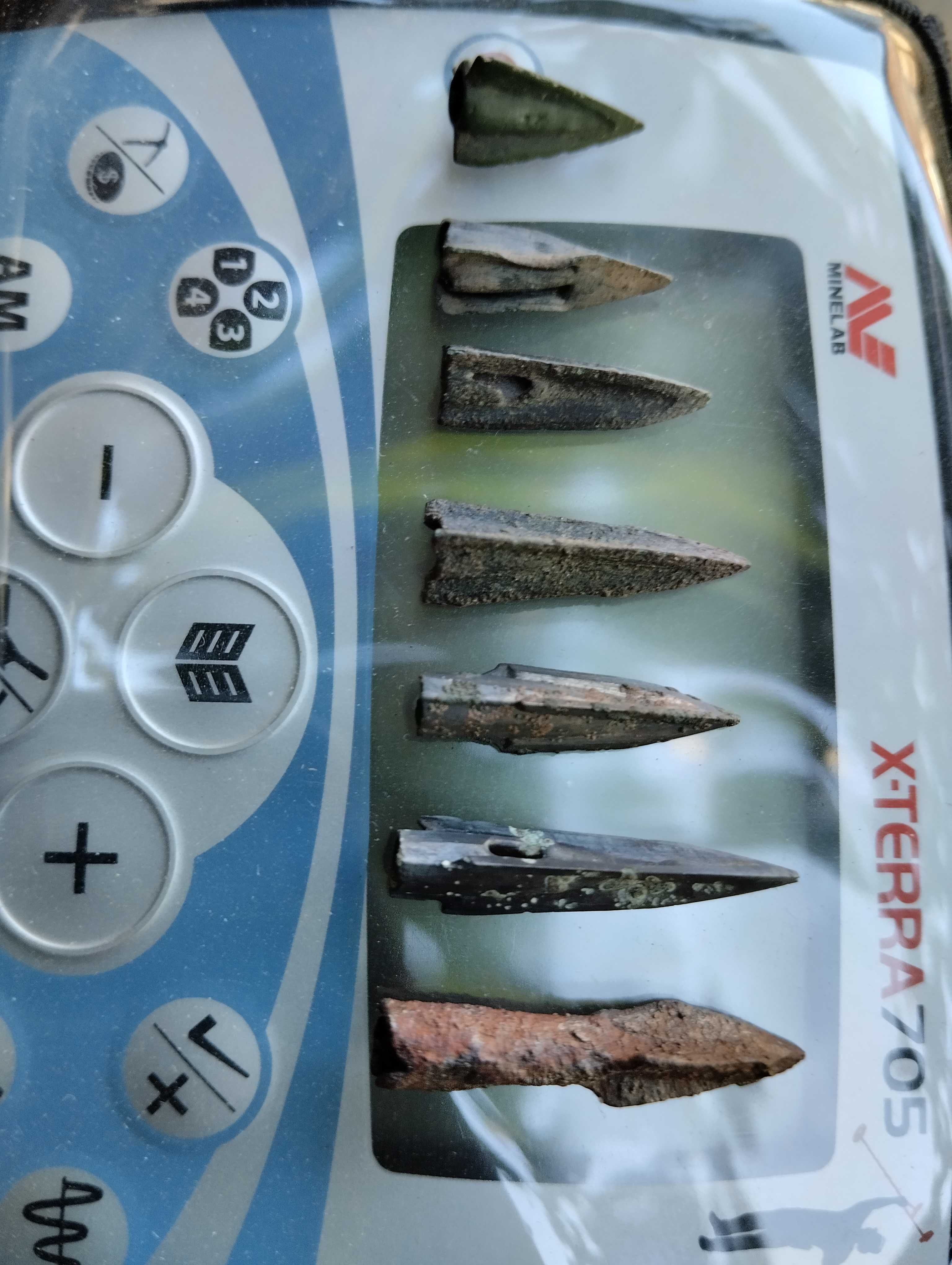 Металошукач Minelab X-Terra 705