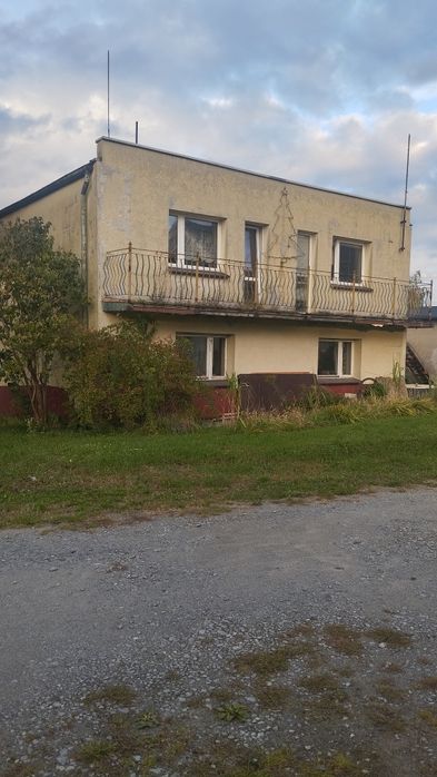 Dom na sprzedaż w dobrej lokalizacji