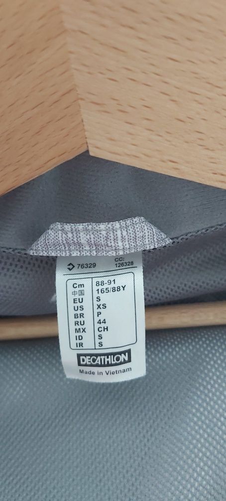 Kurtka turystyczna damska Quechua MH100 wodoodporna