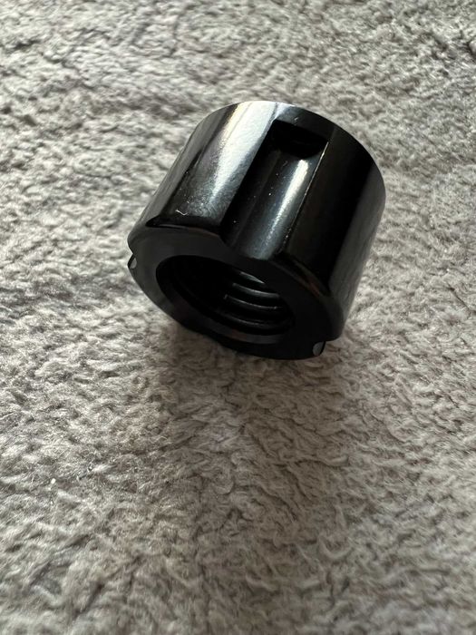 Oś do koła tylnego do ramy 12*178 mm + nakętka