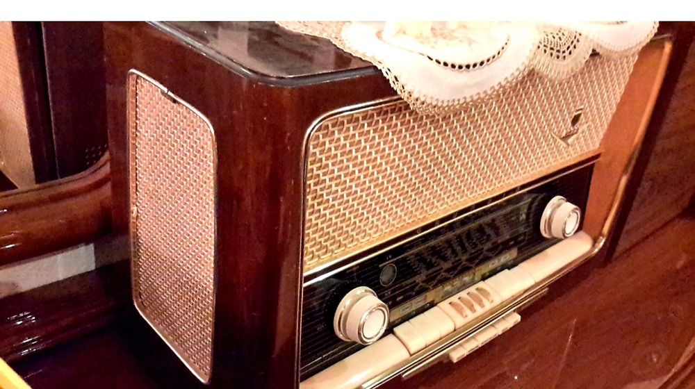 Винтажный ламповый радиоприёмник GRUNDIG с эквалайзером.