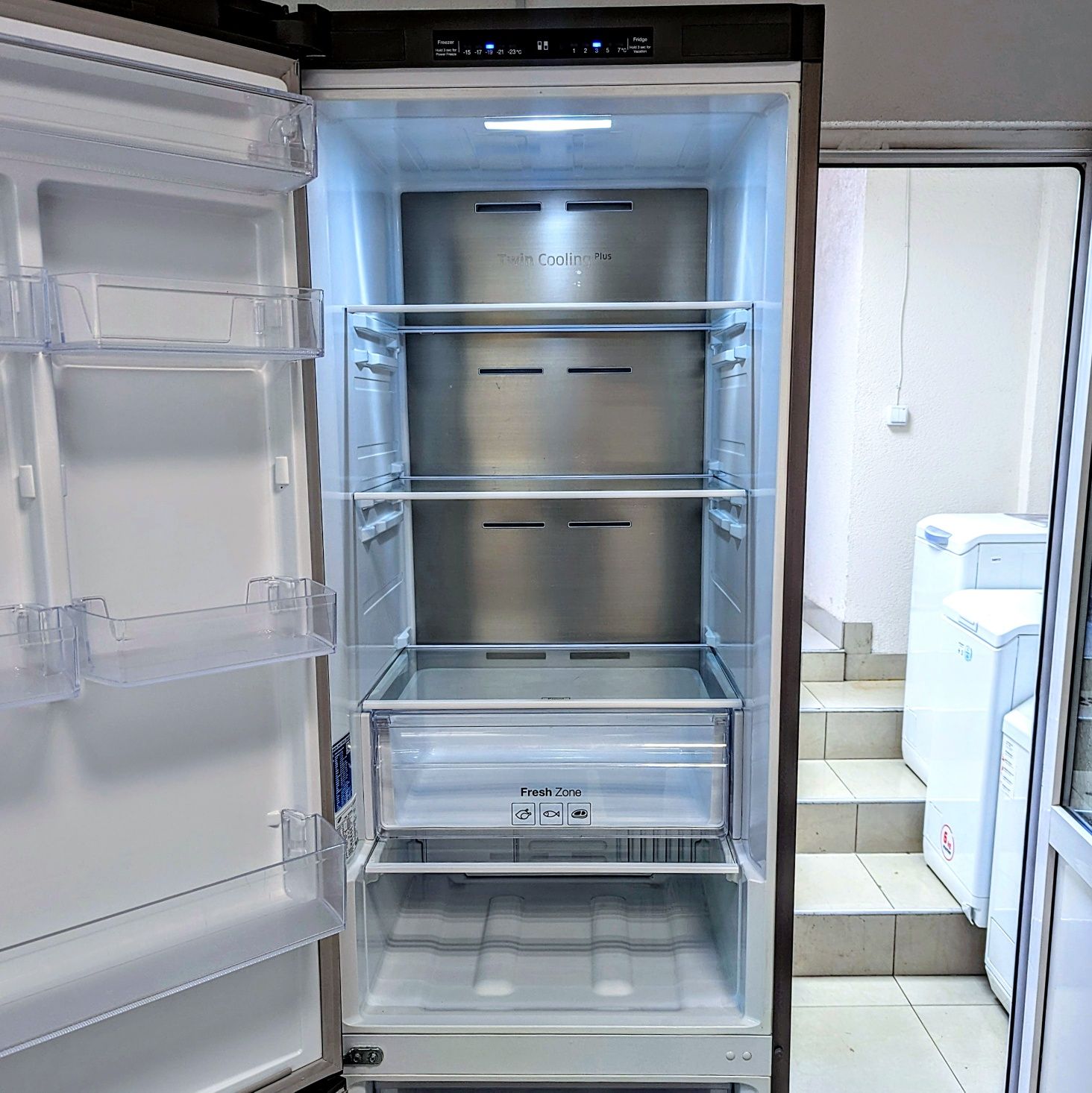 Холодильник SAMSUNG NoFrost / Гарантія / Доставка / Морозильная
